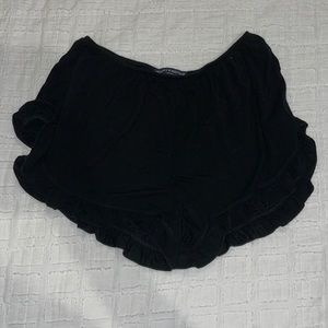 Black Brandy Melville shorts
